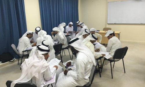 جامعة العين تنظم ورشة عمل عن استراتيجيات الأعمال الإلكترونية 