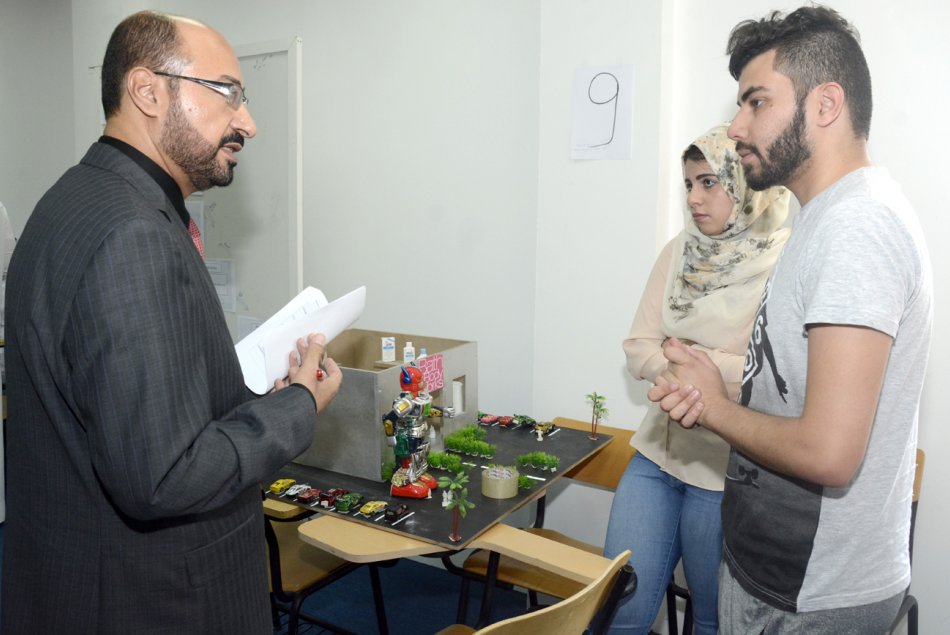 طلبة جامعة العين يبتكرون بإبداع