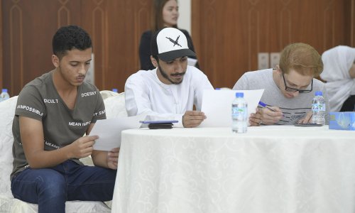 كلية الصيدلة ترحب بطلبتها الجدد على طريقتها الخاصة 