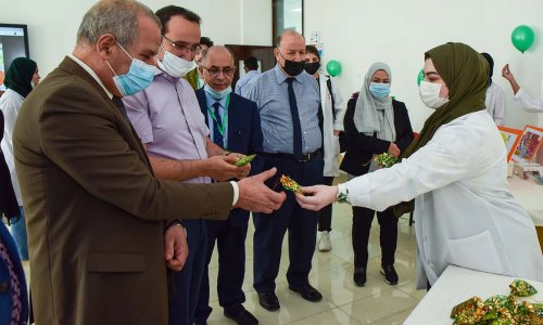 طلبة التغذية يعززون التوعية بالتعامل الآمن مع الآغذية
