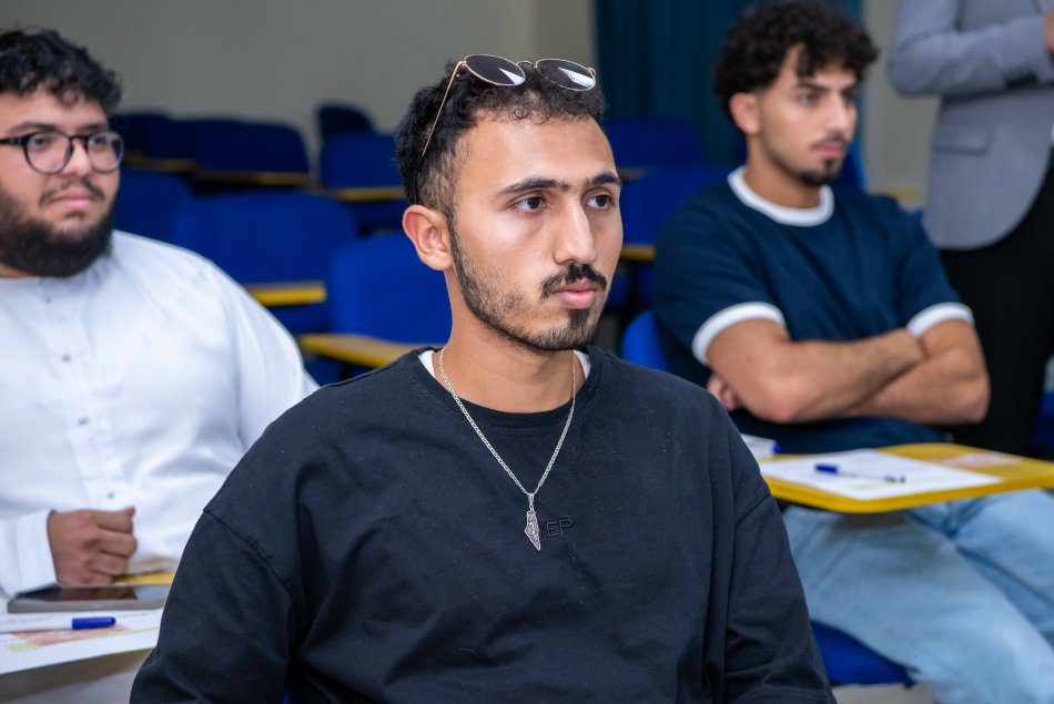 استثمار طاقات الشباب في أوقاتهم