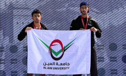 طالب من جامعة العين يحقق إنجازًا مميزًا في ماراثون زايد الخيري بالصين