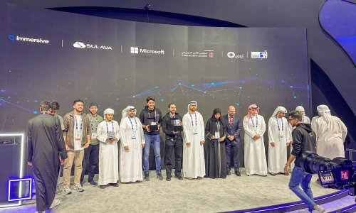 طلبة الهندسة يشاركون في هاكاثون الذكاء الاصطناعي 