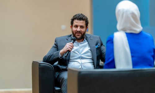 جامعة العين تستعرض مستقبل الإذاعة بمشاركة خبير من Sky News عربية
